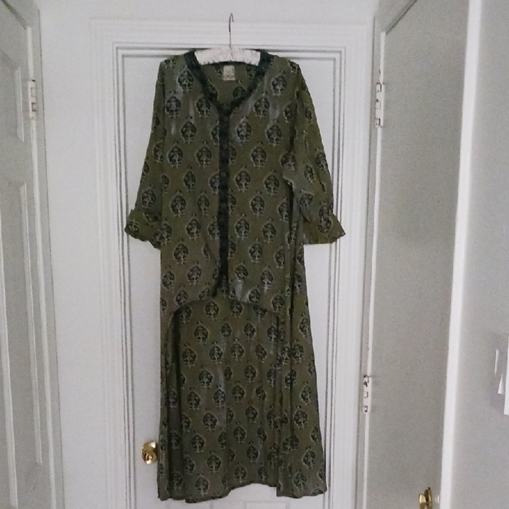 Elegant Olive Patterned Women's Button Down Shirt